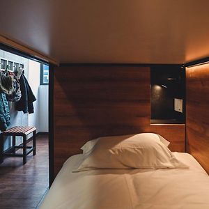 Dormitory Room Mixed